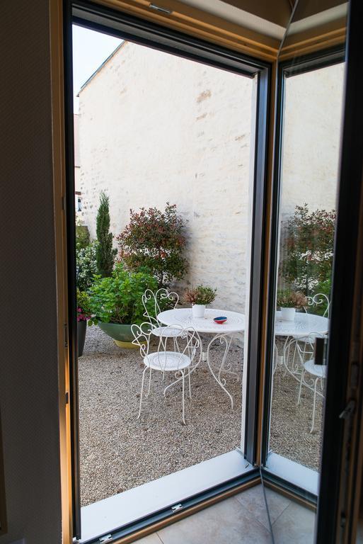 Bed and Breakfast Ame De La Terre Рюффе-лез-Эшире Номер фото